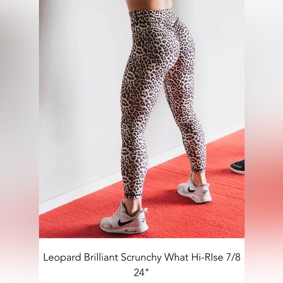 ZYIA scrunchie bum black leggings (7/8 length, 24in inseam, size 12) - Picture 5 of 6